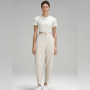 Lululemon Utilitech Cargo new with tags, size 29